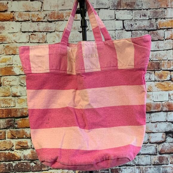 Victoria's Secret Handbags - Victoria Secret Tote